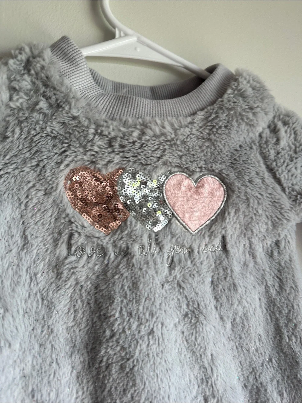 N/A btween sweatshirt